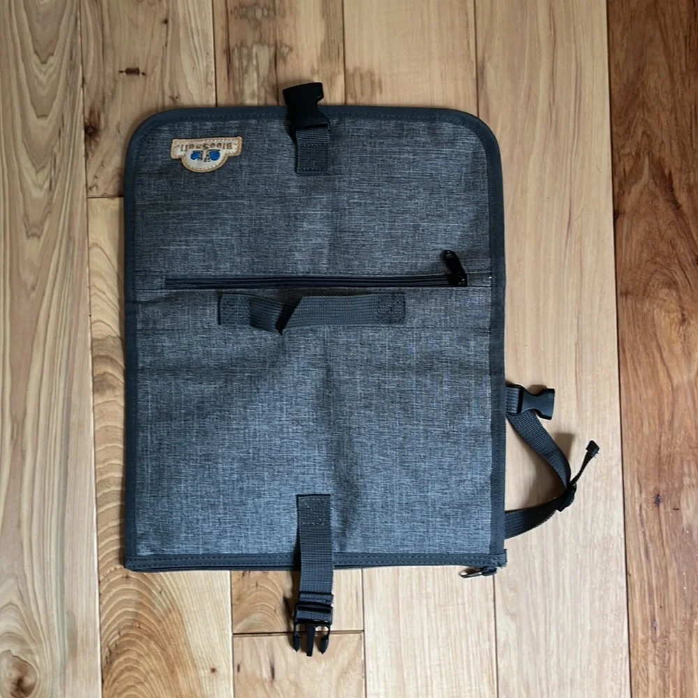 Blue Snail Portable Baby changing pad - Picture 8 of 15